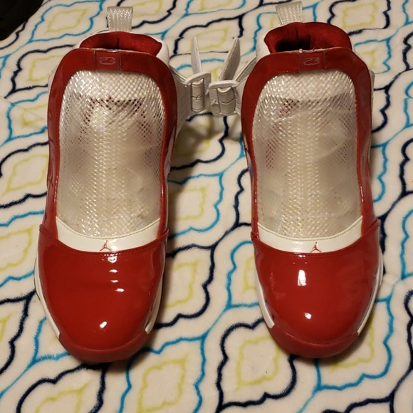 jordan 19 mid white